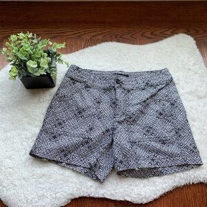 Banana Republic Boho Black & White Aztec Shorts